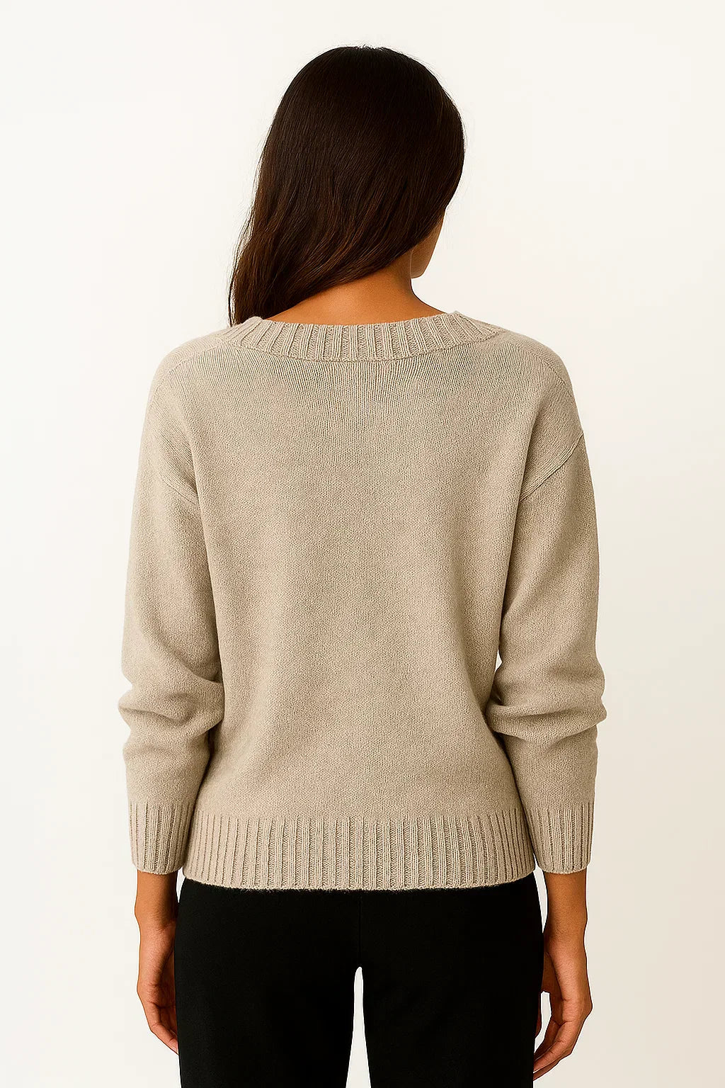 Women’s V-Neck Sweater – Elegant Pullover for Autumn and Winter