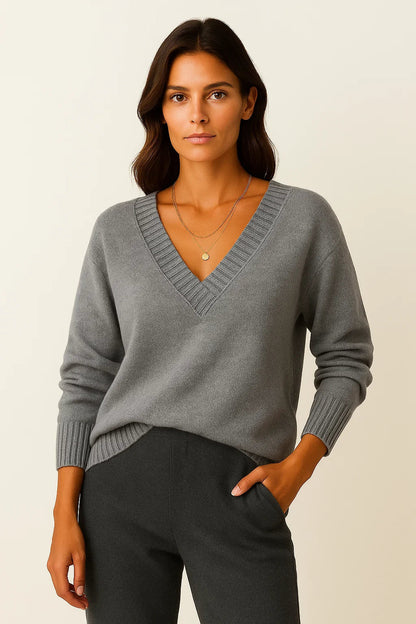 Women’s V-Neck Sweater – Elegant Pullover for Autumn and Winter